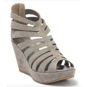 Stylish Cordani Electra Strappy Wedge Heels Size 7.5